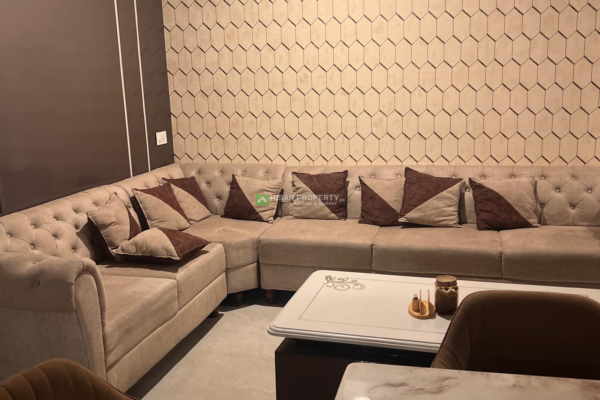 270 Sq. Yards Premium Flat for Sale in Sector 14, Hisar